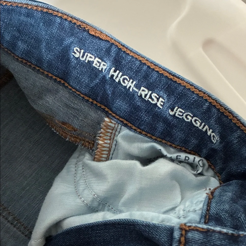 American Eagle Outfitters Women's Dark Blue Super High-Rise Jegging Size 4 Short - Picture 4 of 7